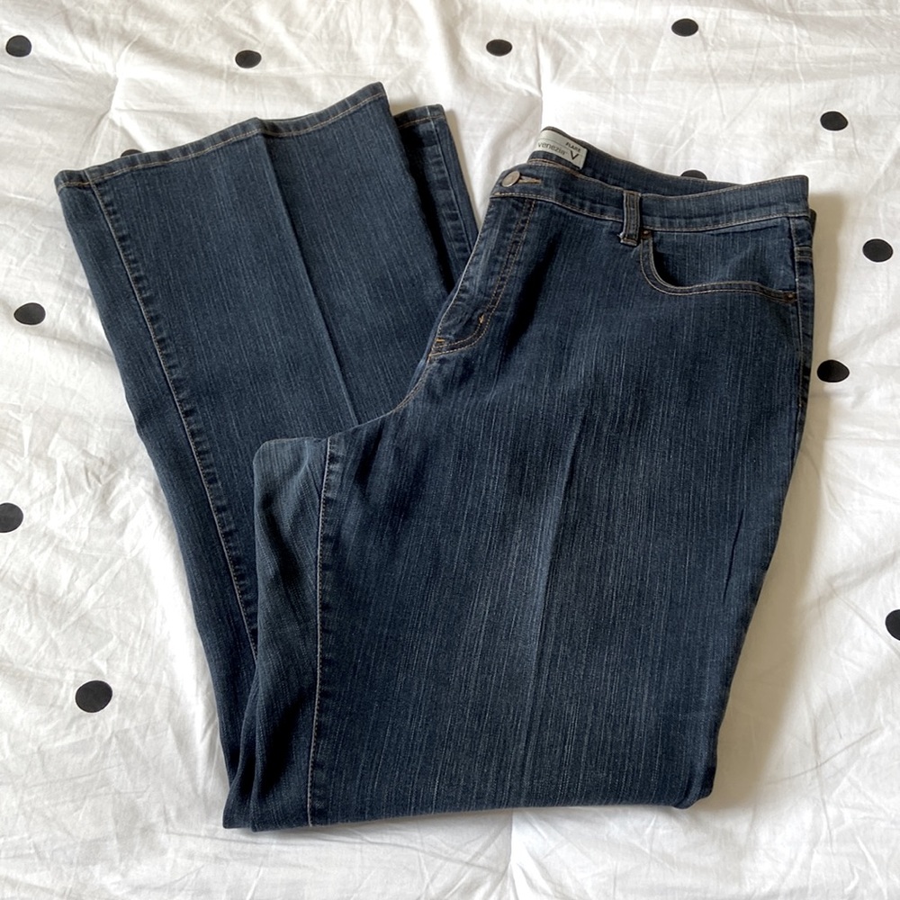 Venezia 20 Tall EUC dark wash flare jeans